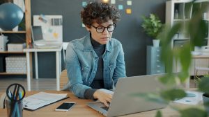 Students Today and the Pressure of AI: How to Stay Grounded in a Rapidly Changing World